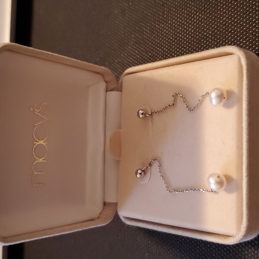 Macys White Freshwater Pearl Chain Earrings in 14k White Gold - EUC